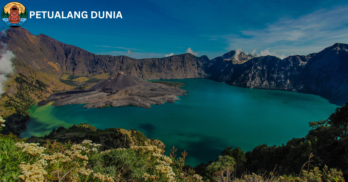 Danau Segara Anak - Petualang Dunia