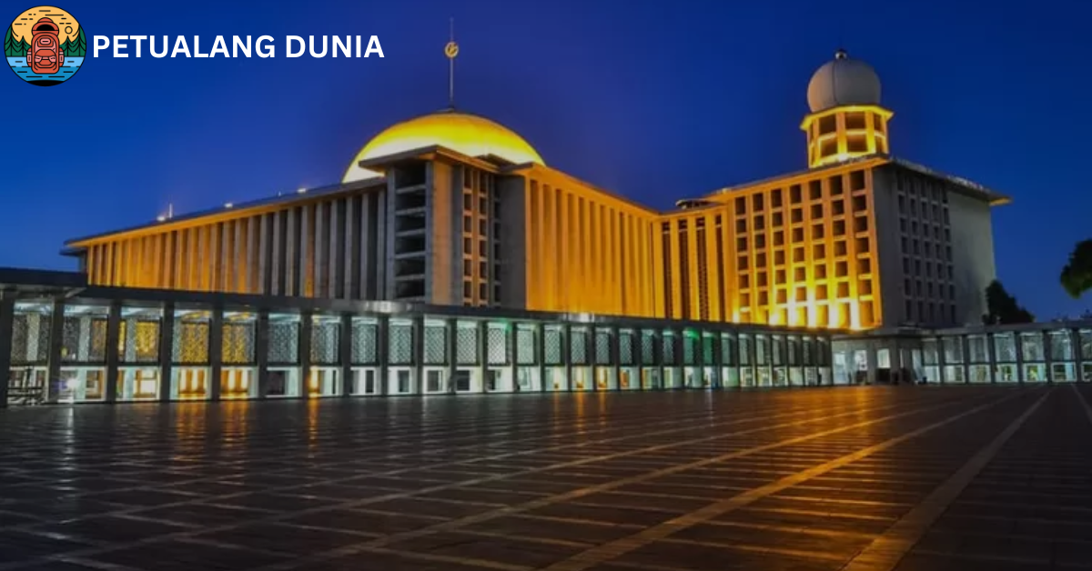 Masjid Istiqlal - Petualang Dunia